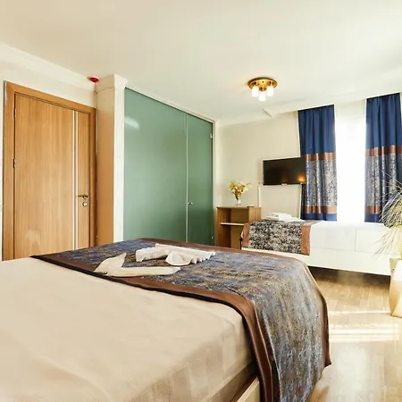 Hotel Armar 2*